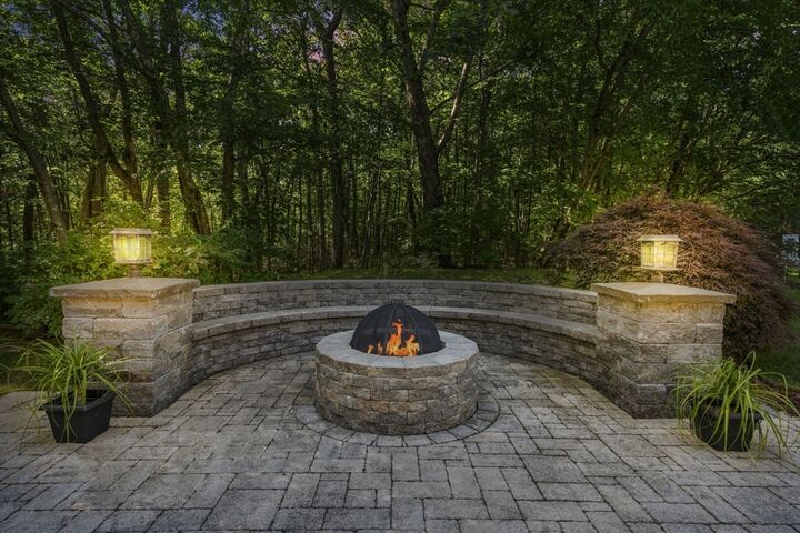 Property Photo:  6 Crockett Cir  MA 01747 