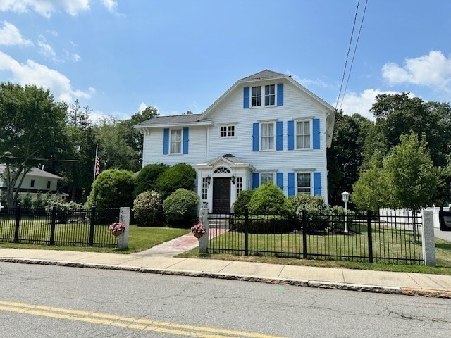 46 Capron St  Uxbridge MA 01569 photo