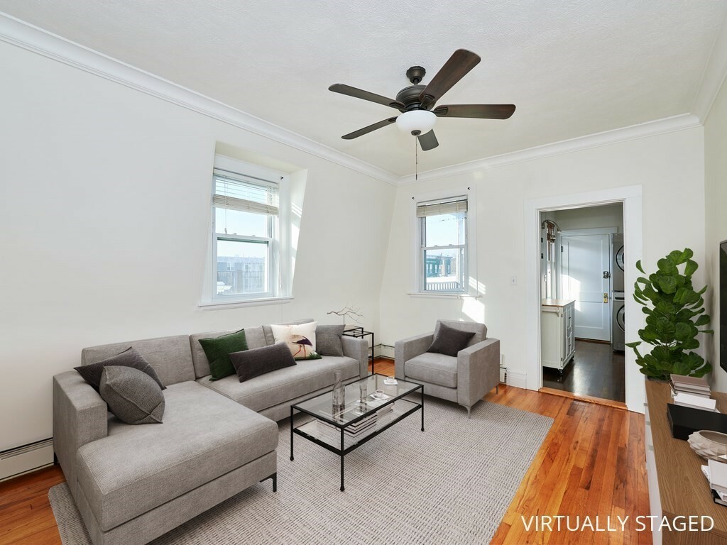 Property Photo:  658 East Sixth #3  MA 02127 