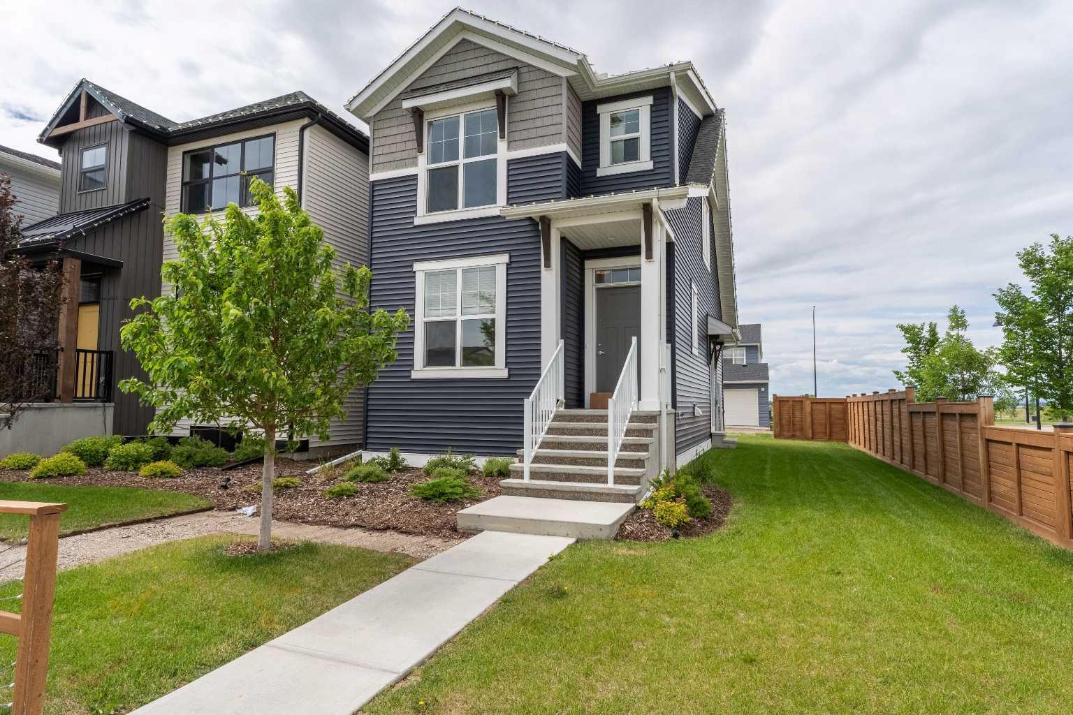 Property Photo: 121 Hotchkiss Way SE AB T3S 0G3