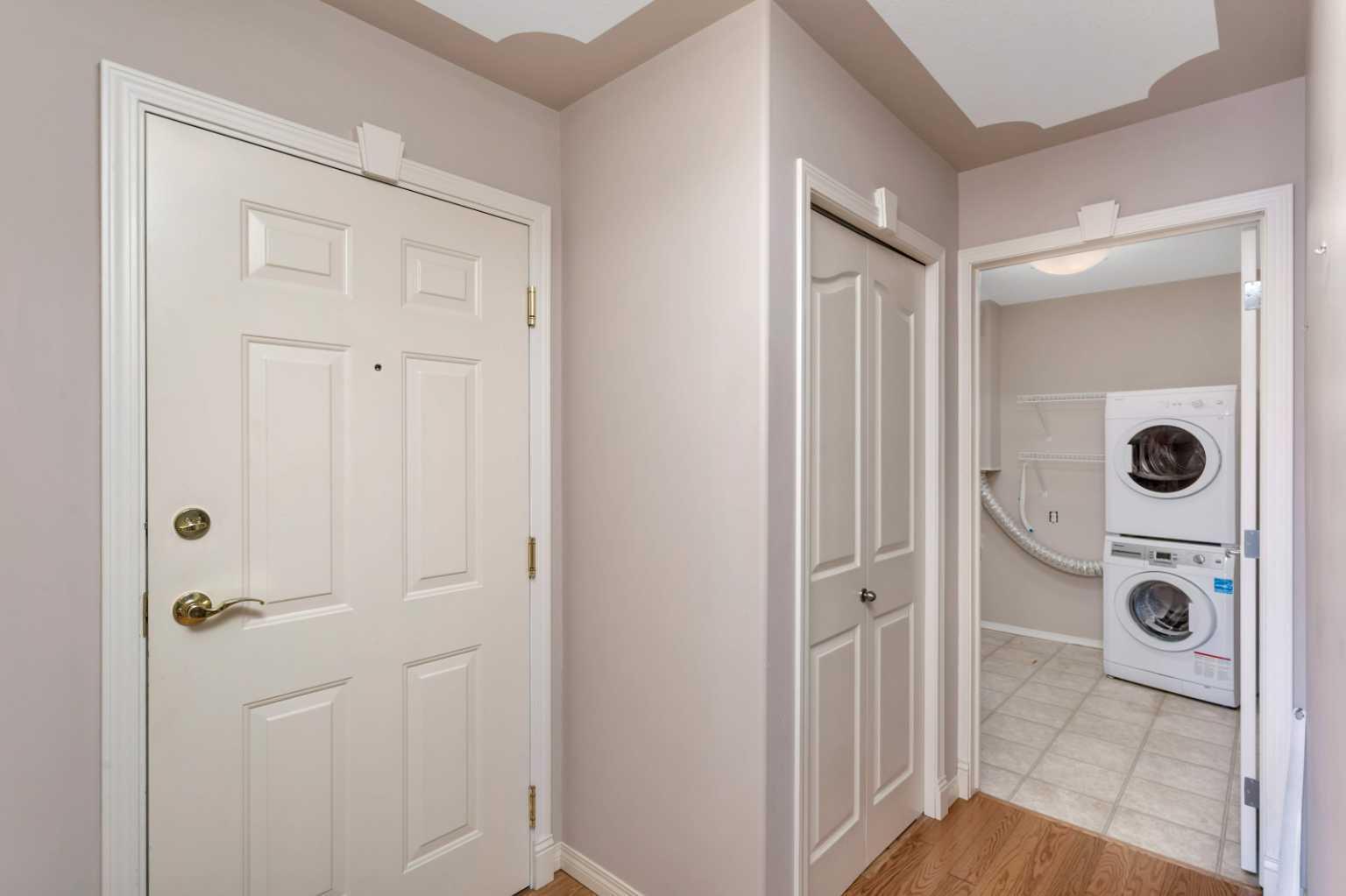 Property Photo: 3501 49 Avenue 102 AB T4N 3W3