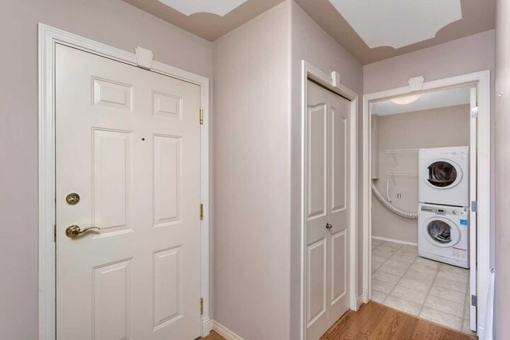 Property Photo: 3501 49 Avenue 102 AB T4N 3W3