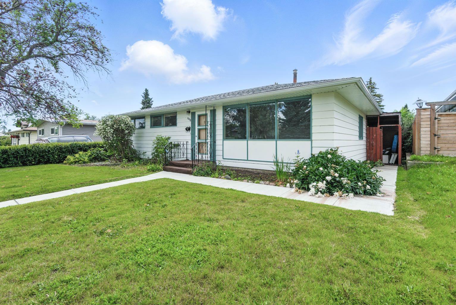 Property Photo:  5858 38 Street Close  AB T4N 0X8 