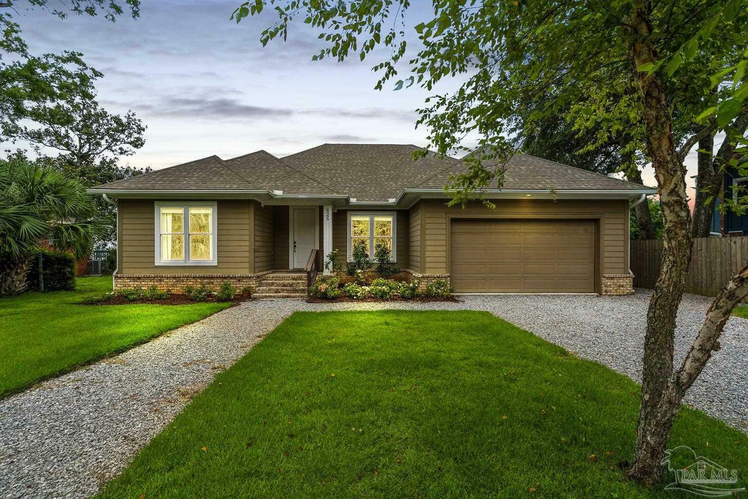 825 Bay Blvd  Pensacola FL 32503 photo
