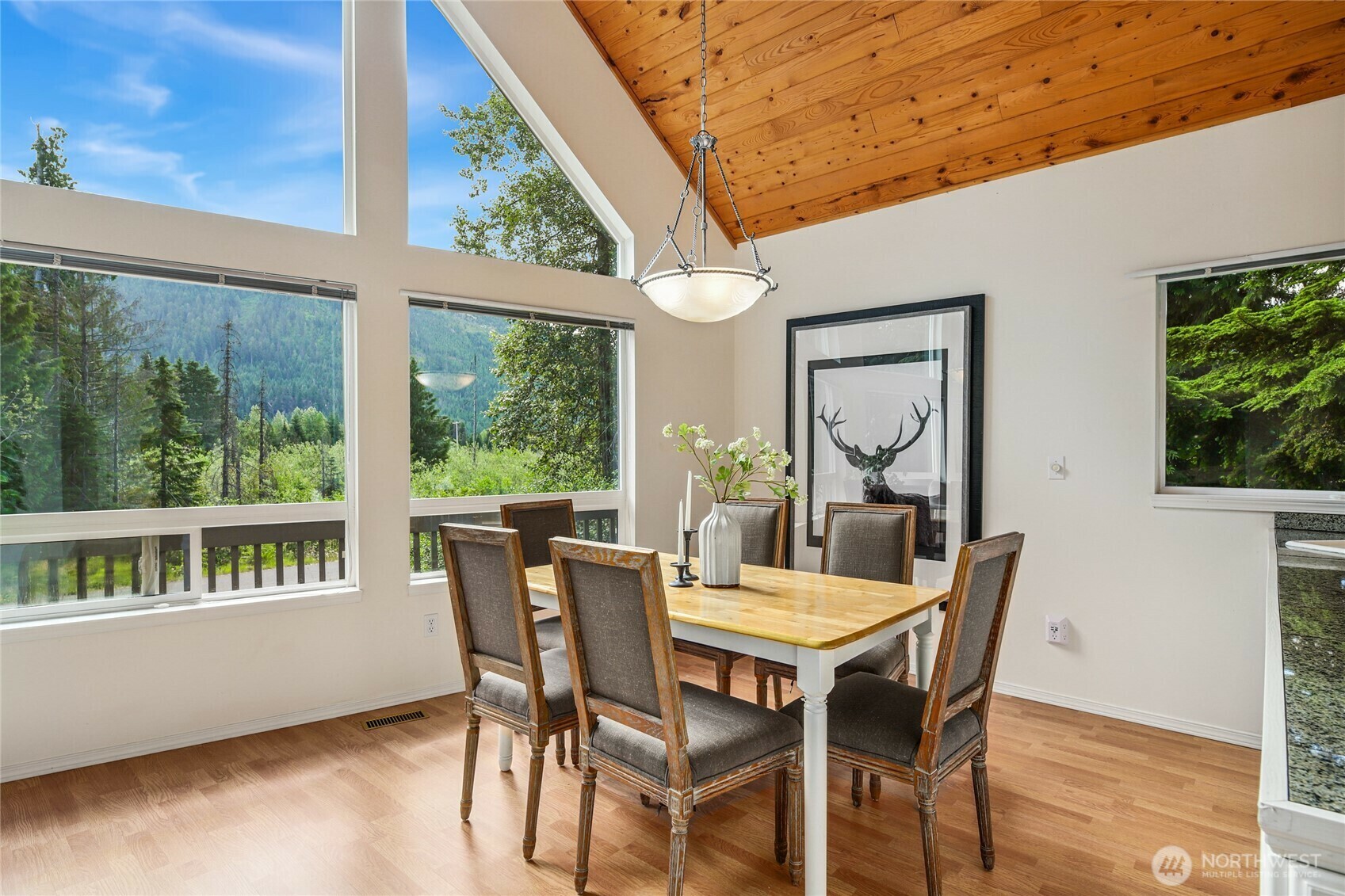 Property Photo: 481 Hyak Drive E WA 98068