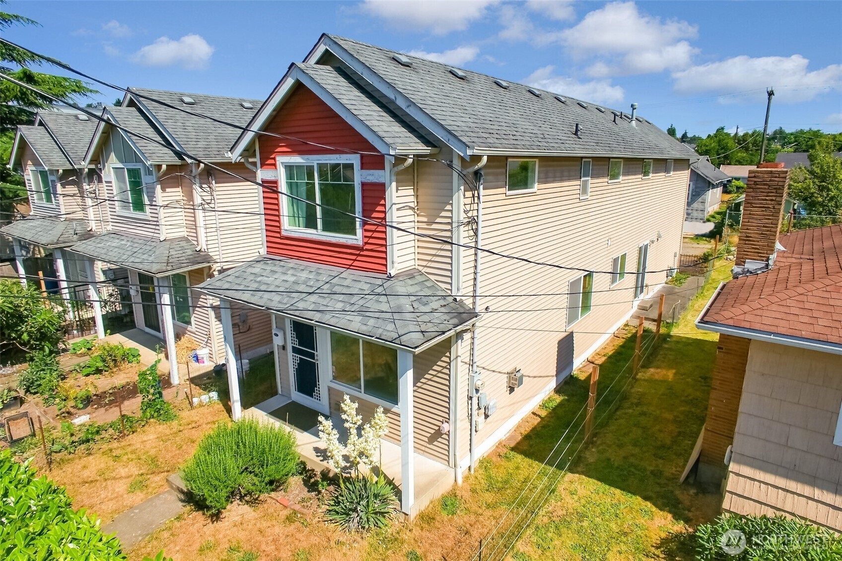 3910 S Holly Street  Seattle WA 98118 photo