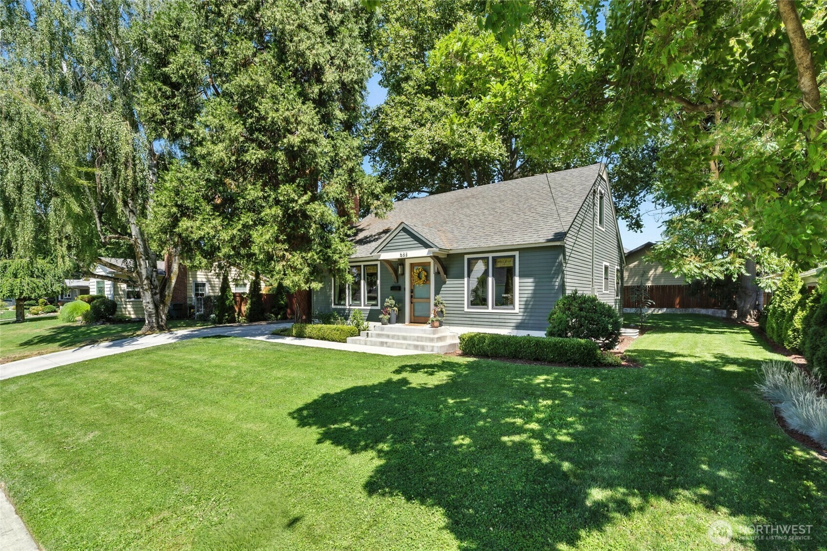 Property Photo: 533 Craig Street WA 99362