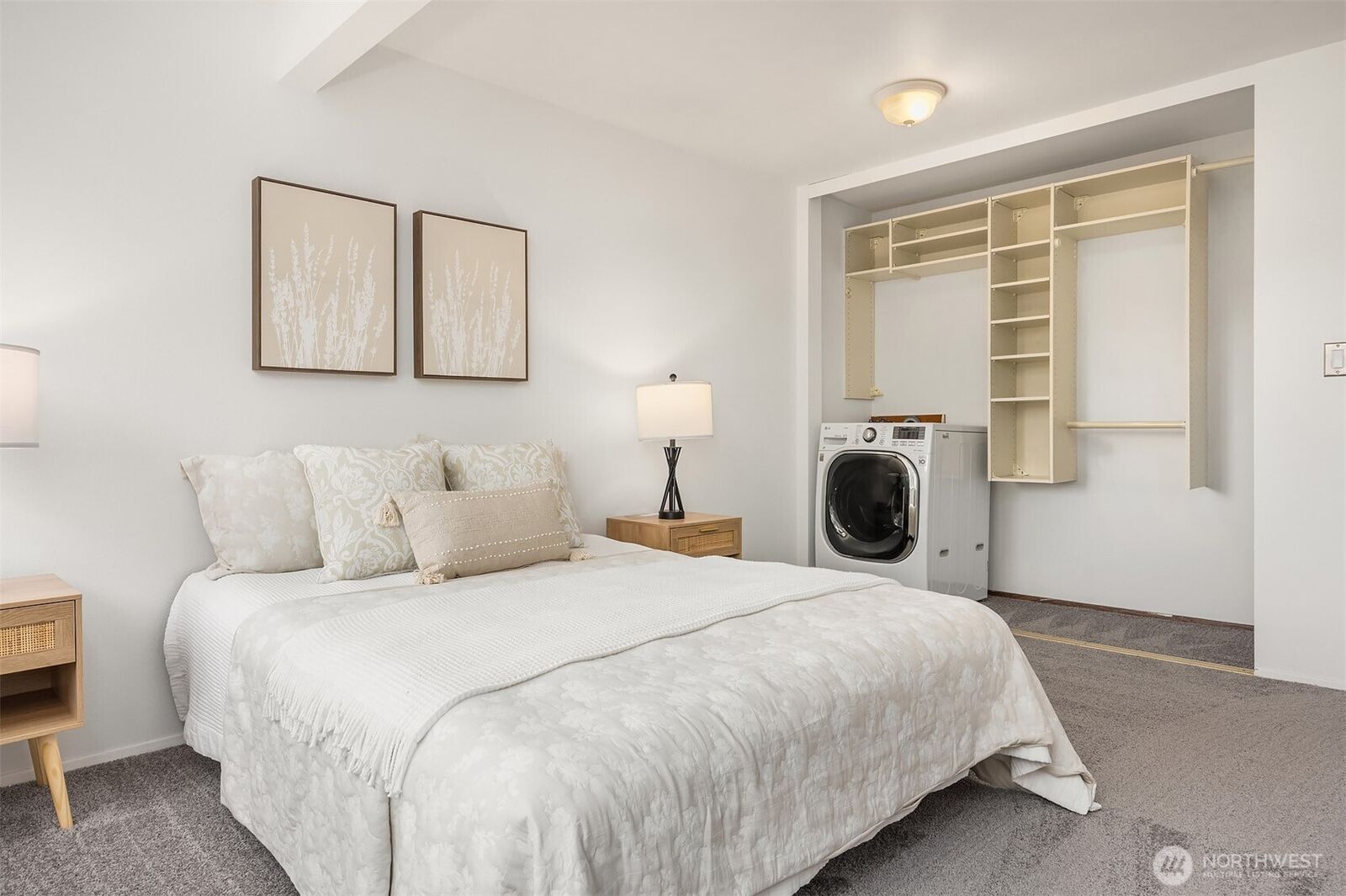 Property Photo: 19428 Aurora Avenue N 427 WA 98133
