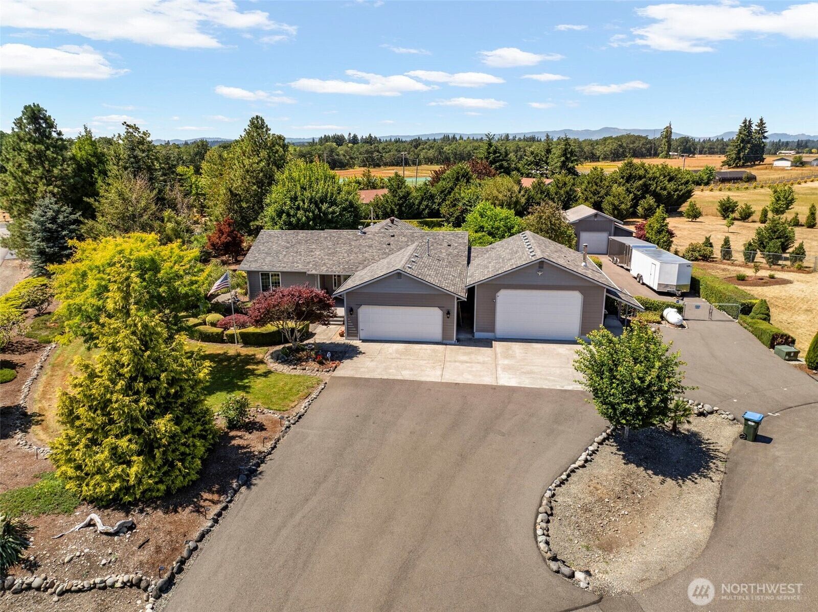 Property Photo: 17947 Reynoldson Court SW WA 98589