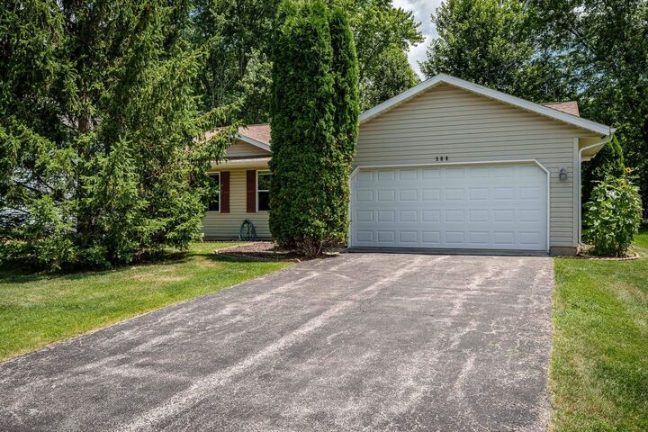 508 SW Constitution Drive  Poplar Grove IL 61065 photo