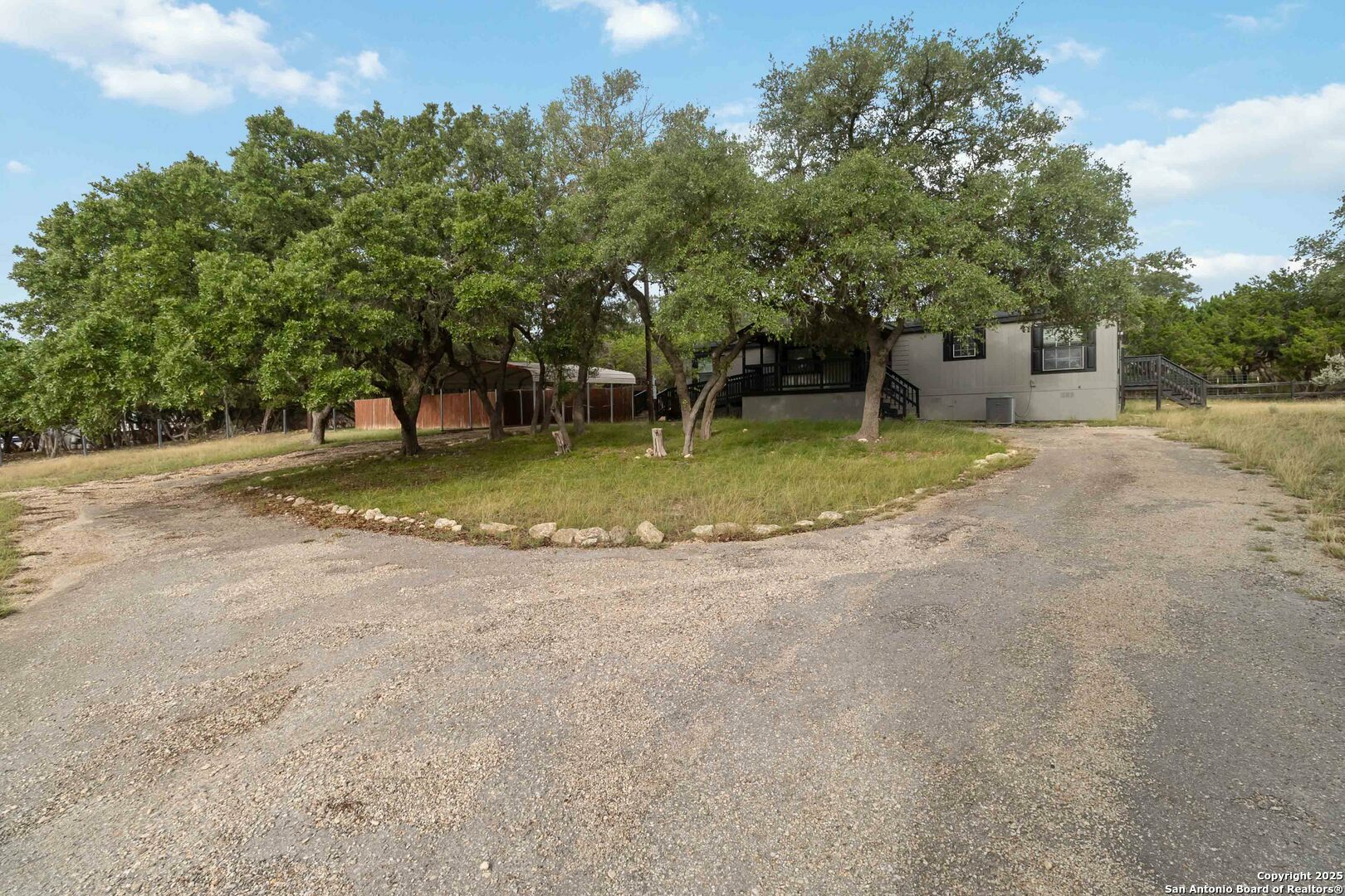 Property Photo: 279 Ute TX 78003
