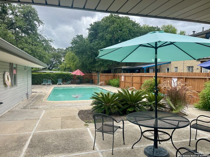 Property Photo: 105 Silver Sands 105 TX 78216