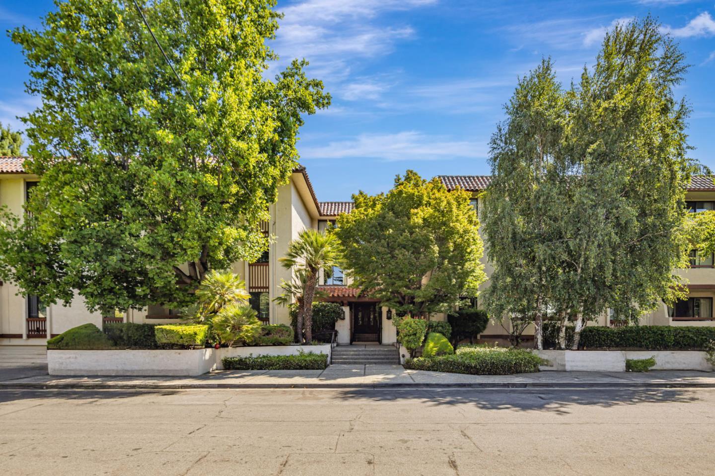 Property Photo: 320 Elm Street 111 CA 94401