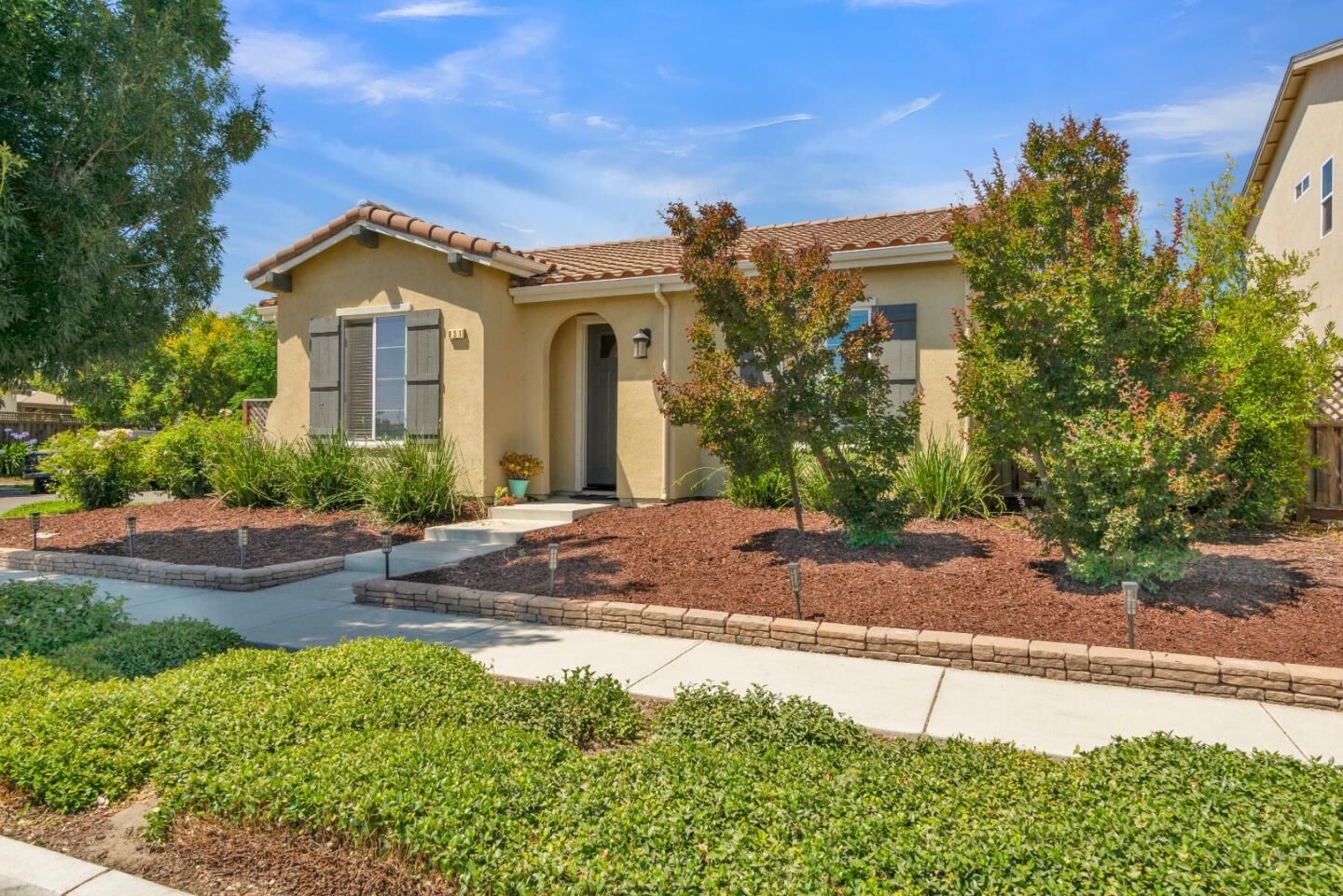 Property Photo:  631 Livingston Avenue  CA 93930 