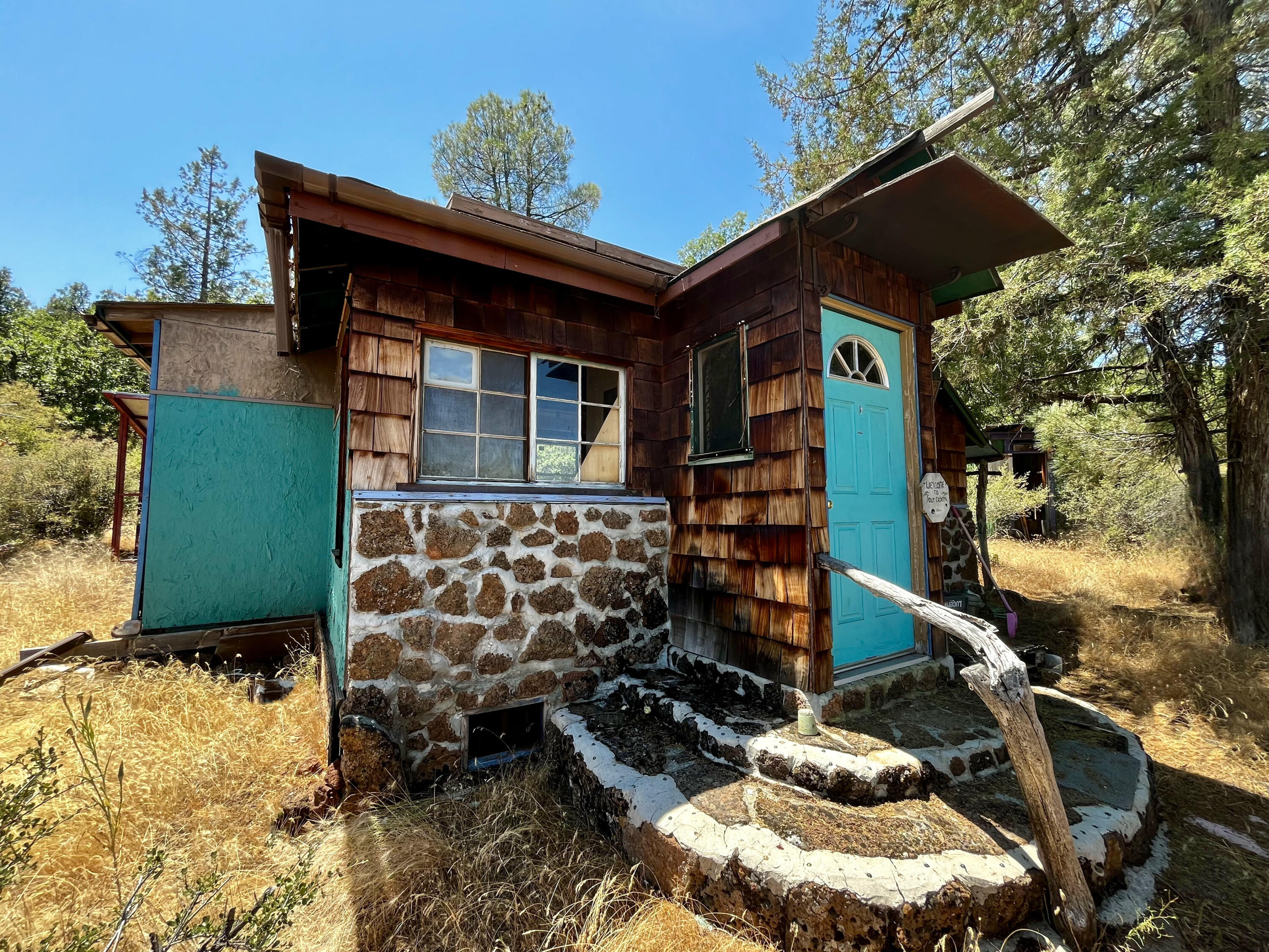 Property Photo:  42585 Ca-299  CA 96028 