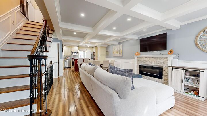 Property Photo: 39 Hemlock Court NY 10309