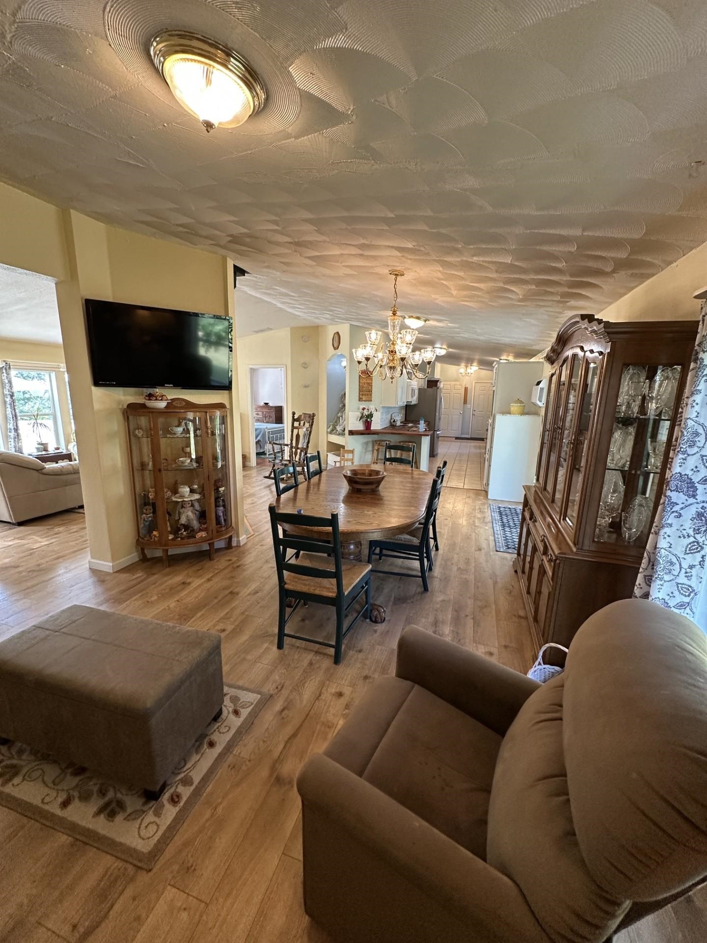 Property Photo: 9307 N Harvard Rd WA 99025