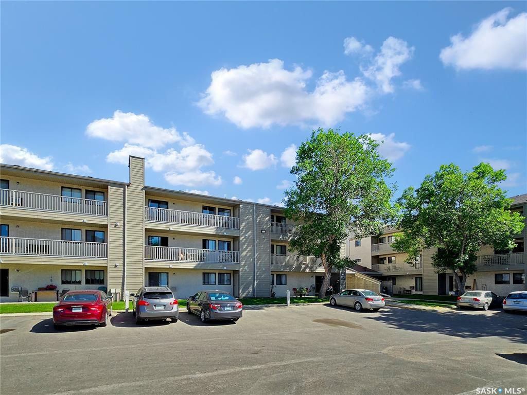 Property Photo:  207 Tait Place 306  SK S7H 5L8 