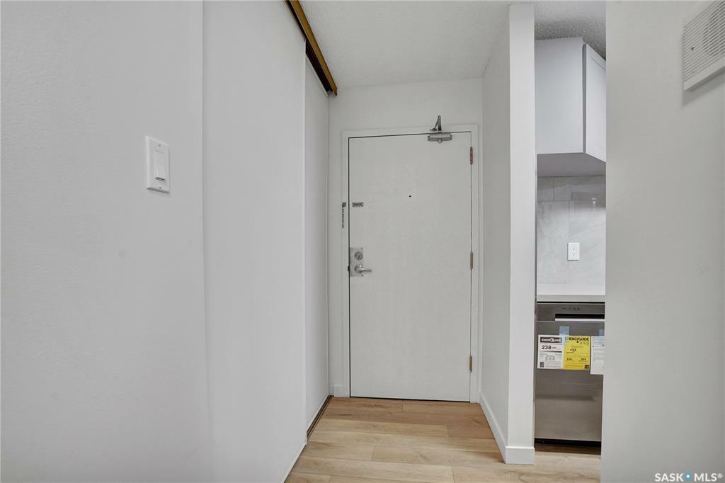 Property Photo: 3308 33rd Street W 317 SK S7L 6S6