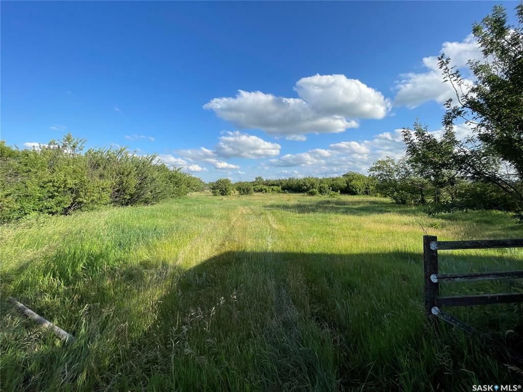 Photo de la propriété:  1 Railway Avenue W  SK S9A 2X6 