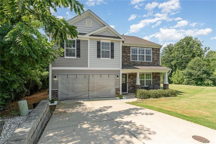 Property Photo: 1791 Ridge Bluff Circle NC 27045