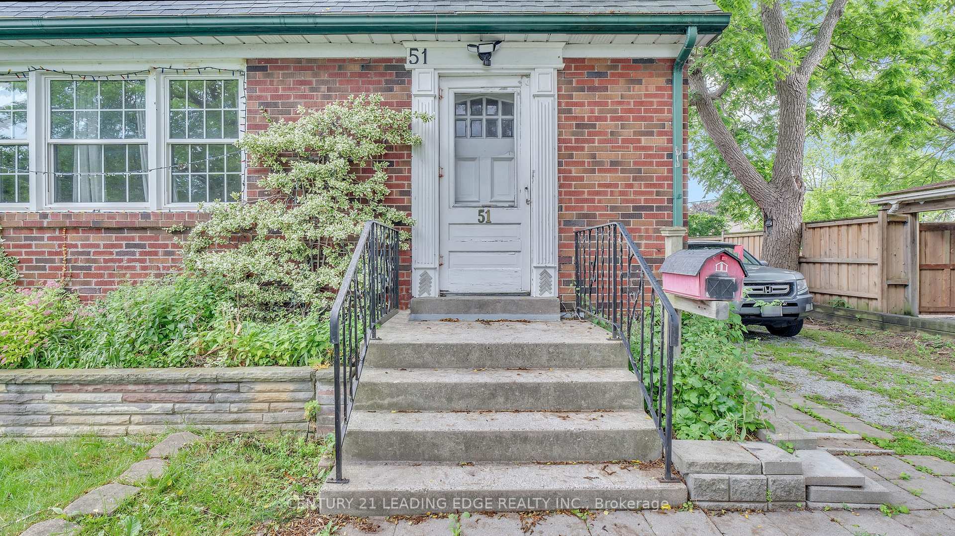 Property Photo: 51 Morningside Avenue ON M1E 3C2