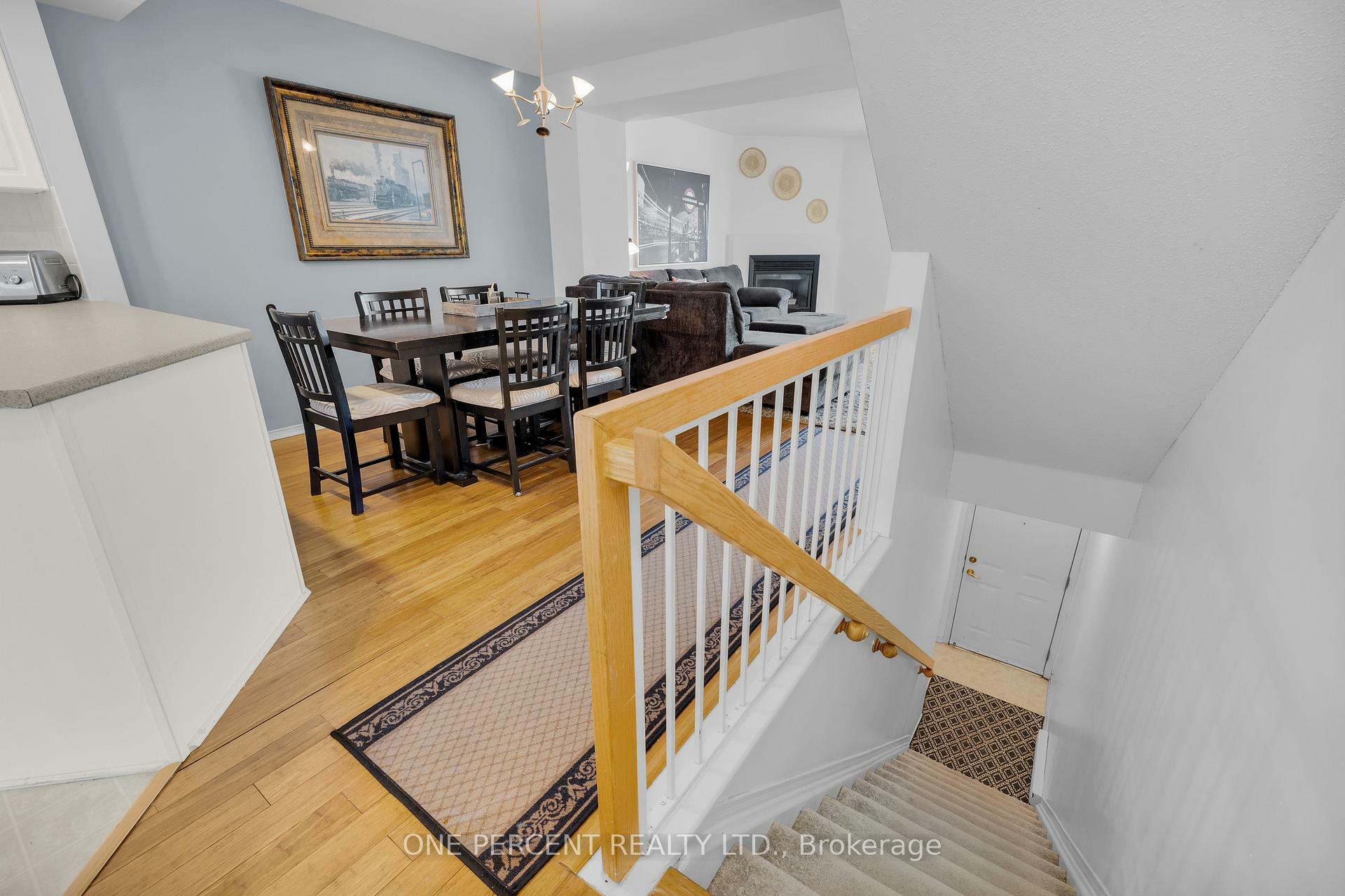 Property Photo: 250 Cresthaven Drive 3 ON K2G 6W4