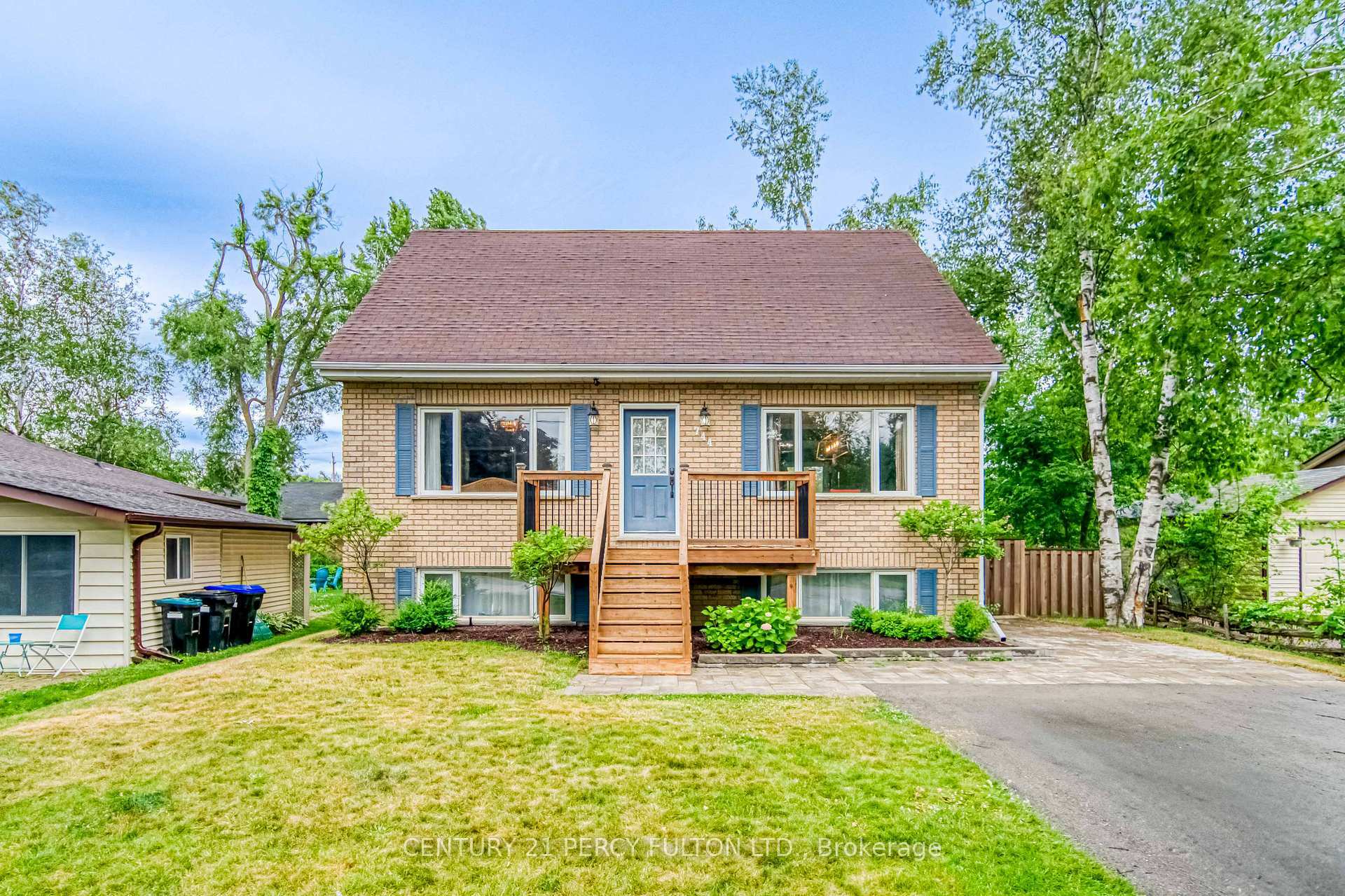 Property Photo: 744 William Street Upper ON L9S 2G3