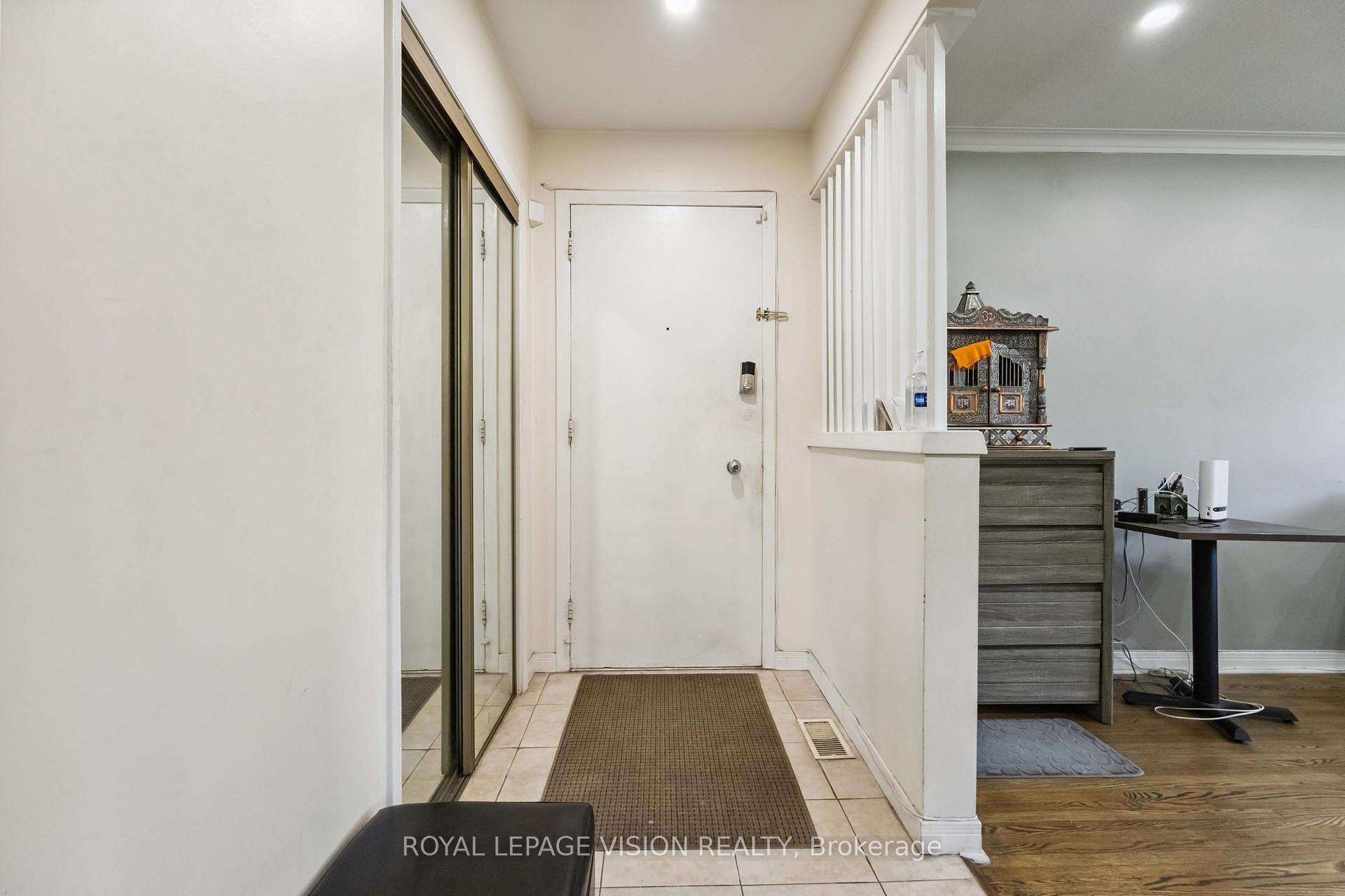 Property Photo: 58 Dolly Varden Boulevard W ON M1H 2K4