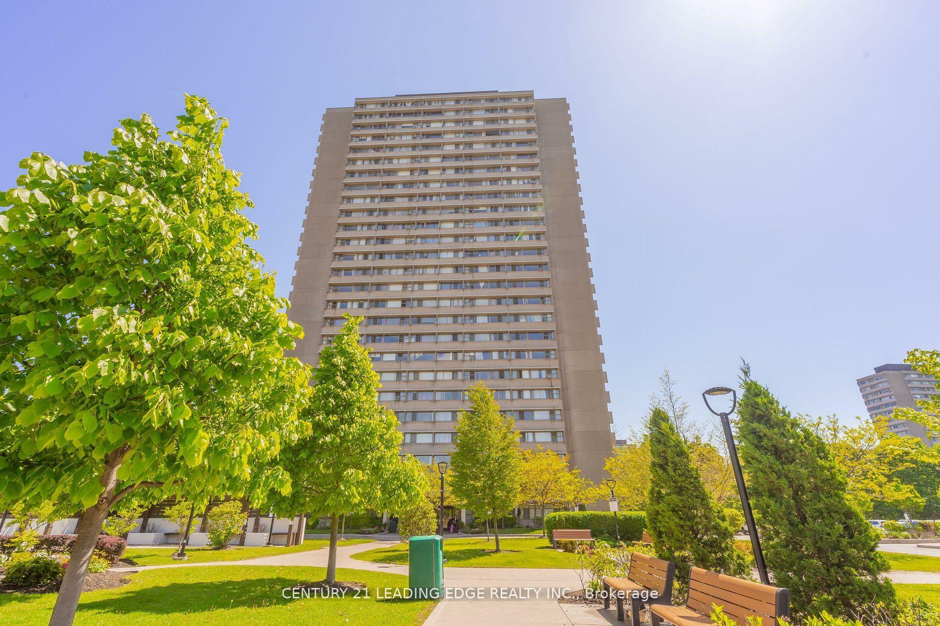 Property Photo: 725 Don Mills Road 1206 ON M3C 1S6