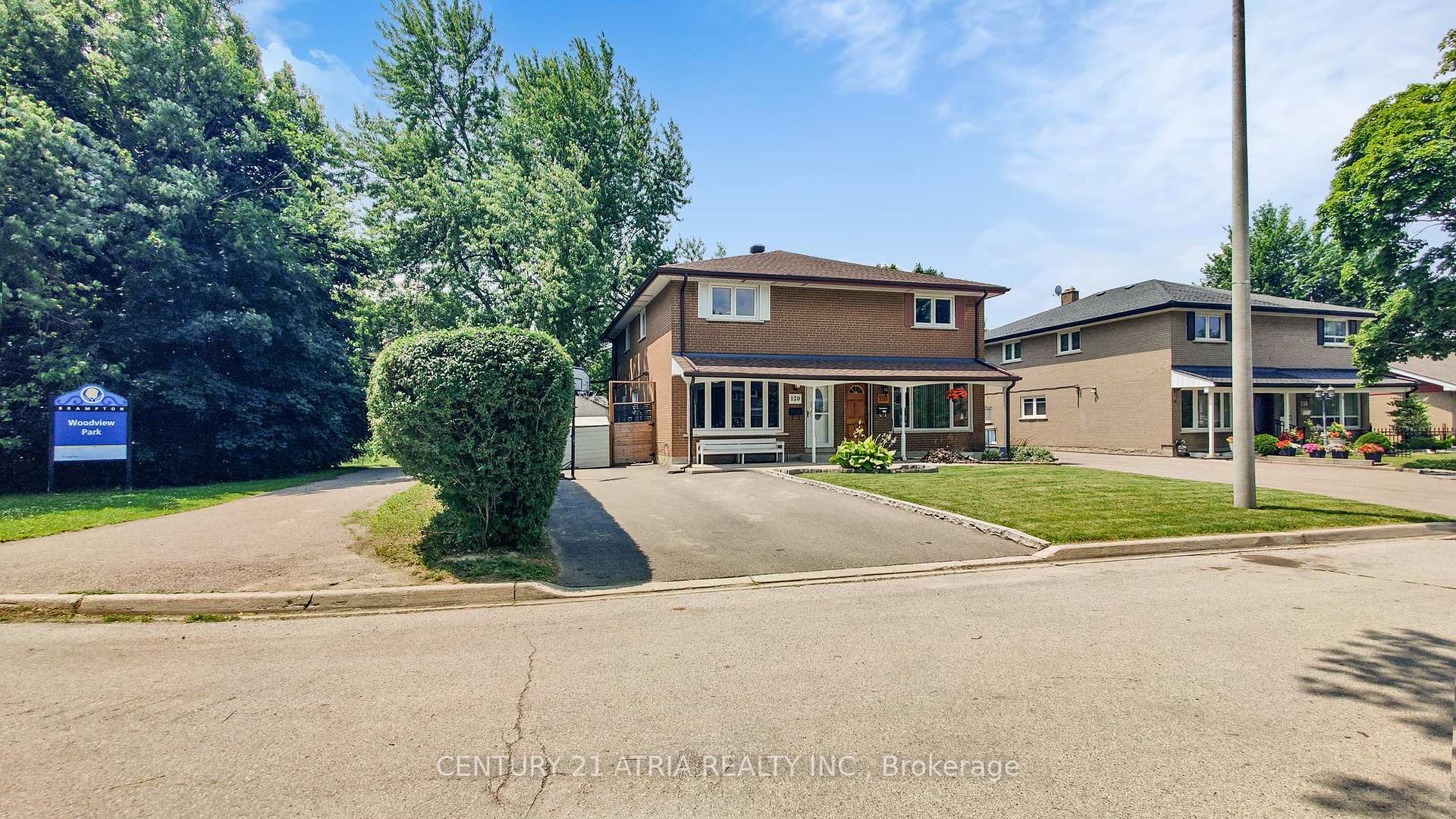 Property Photo:  120 Corby Crescent  ON L6Y 1H1 