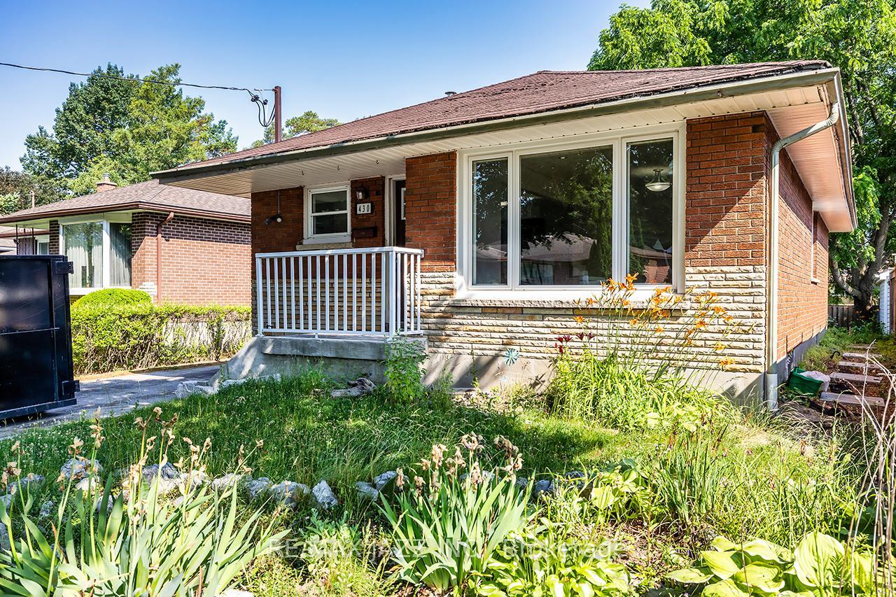 Property Photo: 430 Ridgeway Avenue ON L1J 2V7