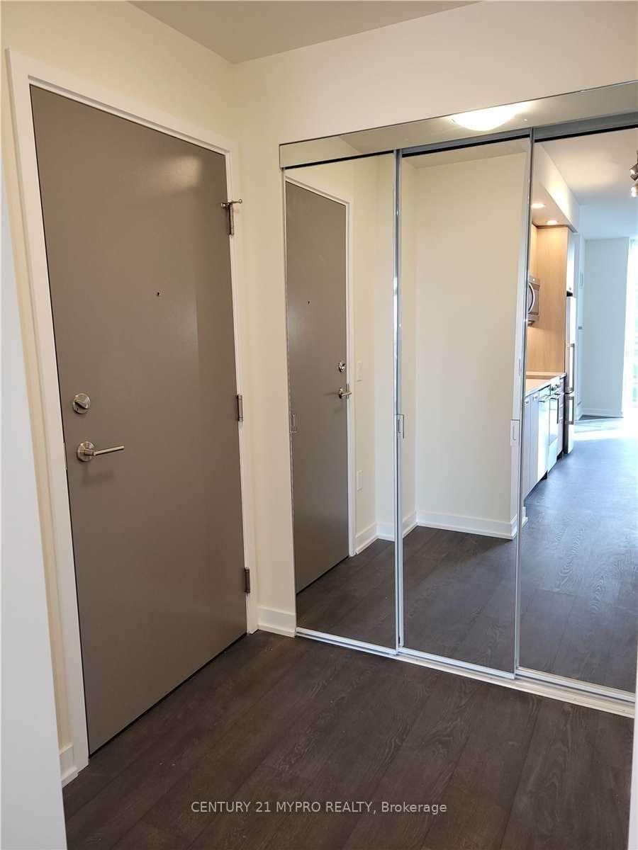 Property Photo: 99 John Street 4006 ON M5V 0S6