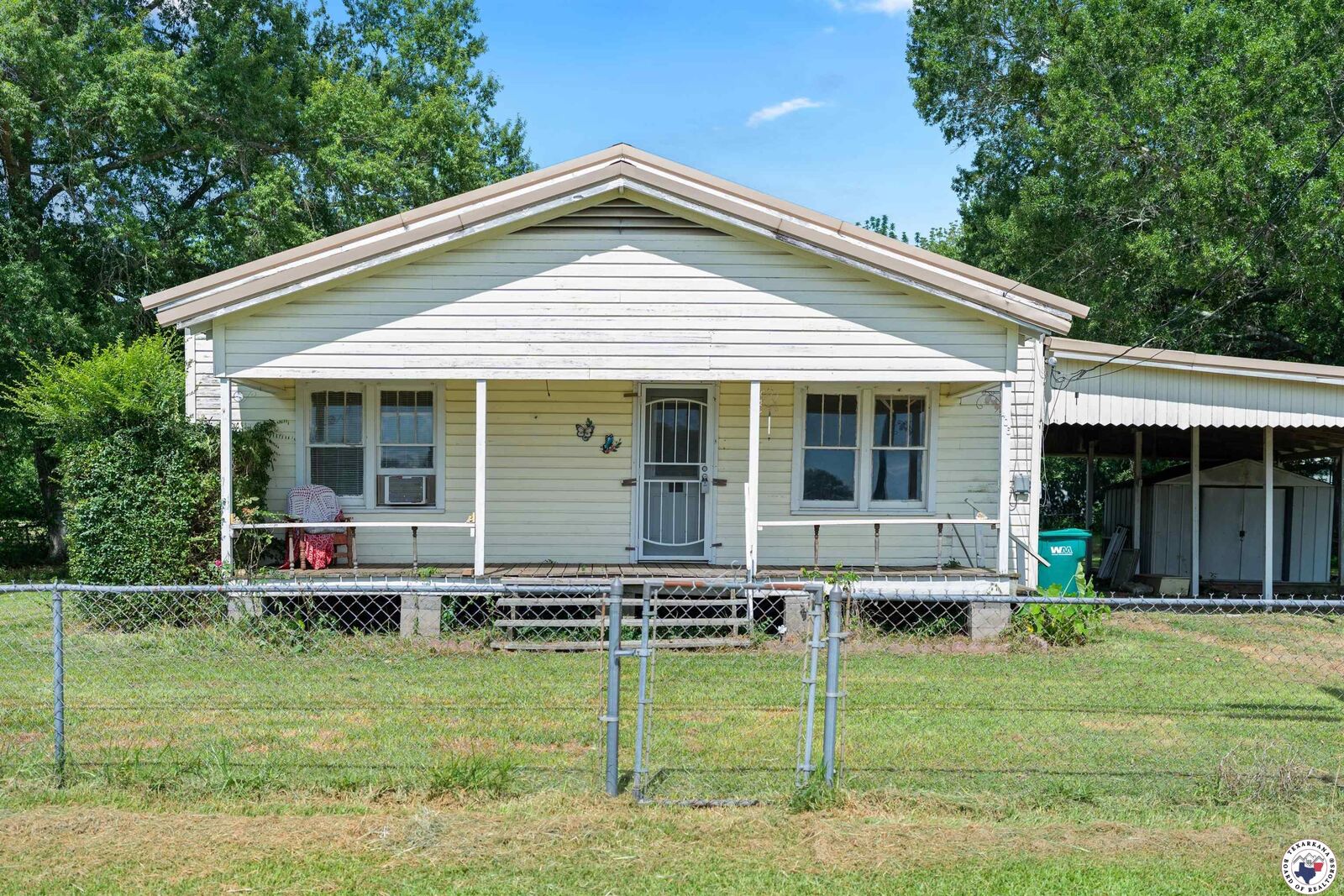Property Photo:  406/408 S Merrill  TX 75570 
