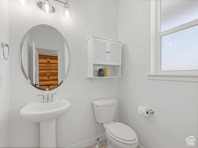 Property Photo: 1907 E Brooklyn Cir N UT 84045