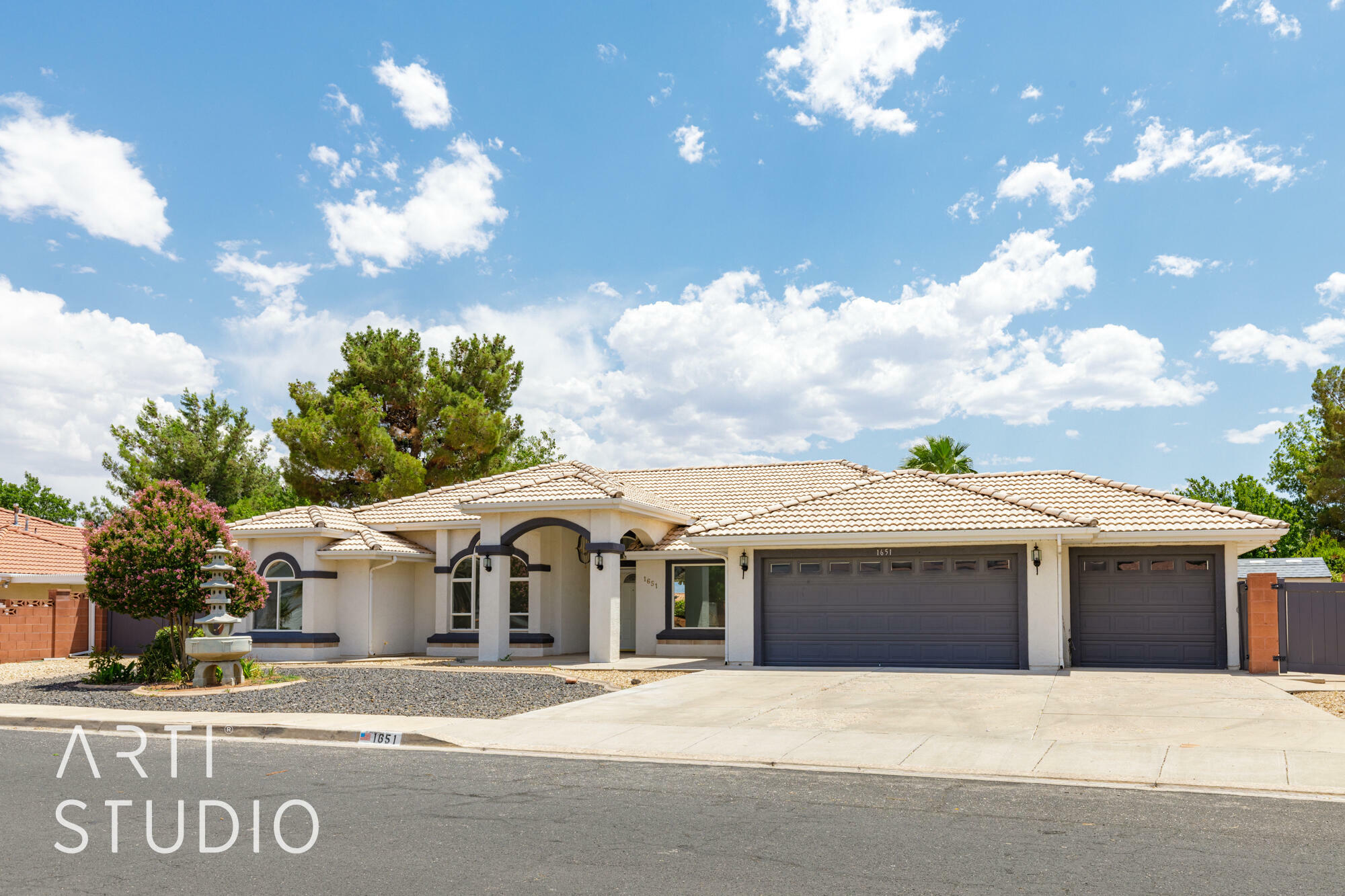 Property Photo: 1651 W Paiute Rd UT 84790