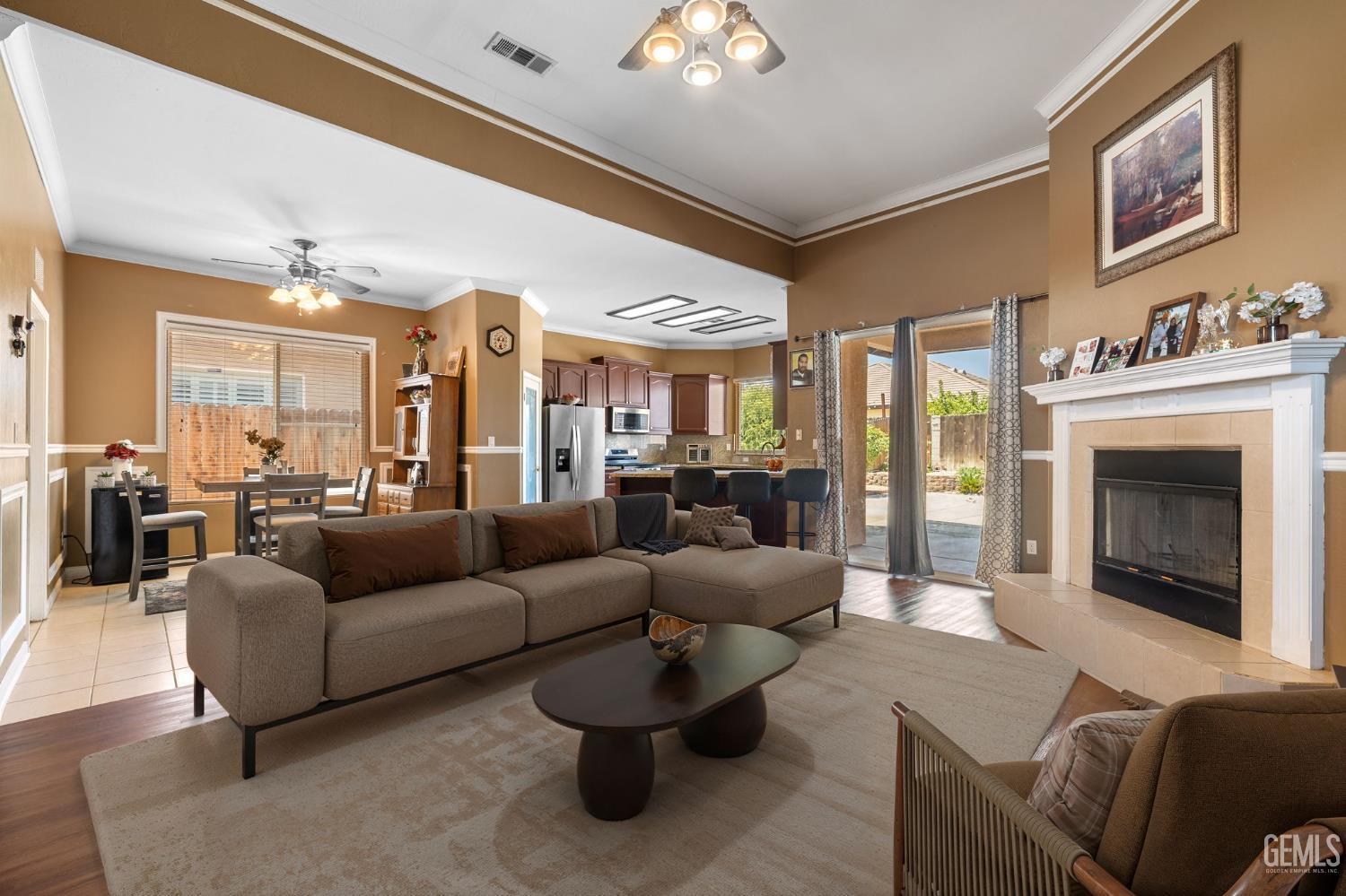Property Photo: 2802 Silver Shore Lane CA 93313