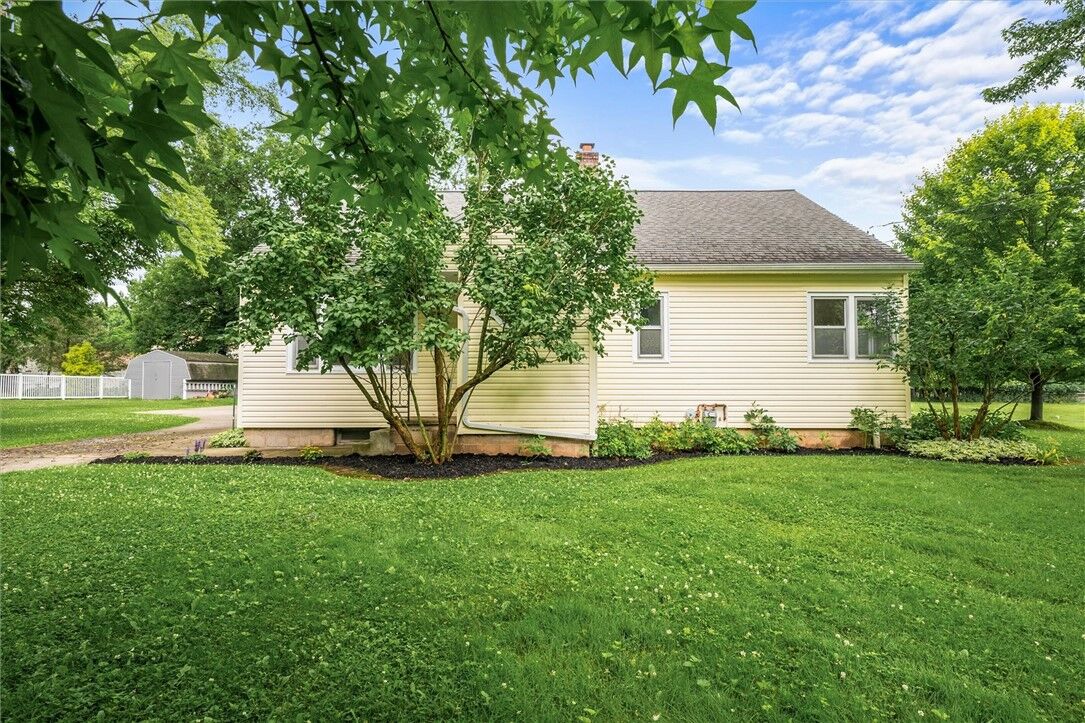 Property Photo:  472 French Road  NY 14618 