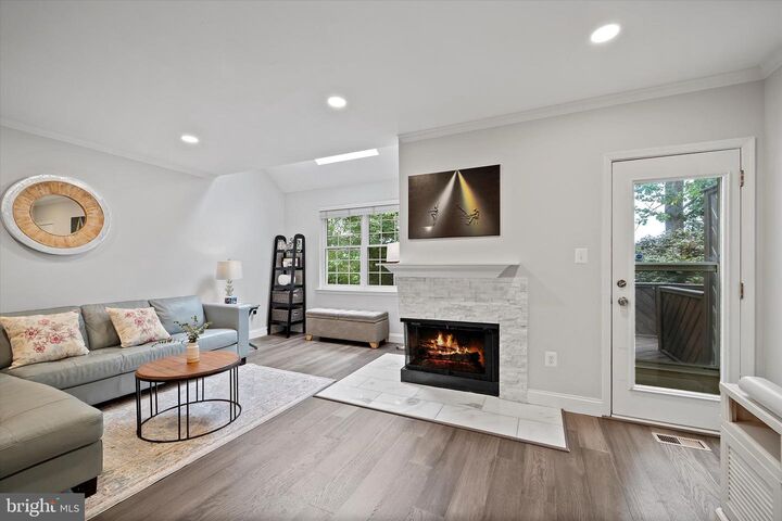 Property Photo: 2155 Dominion Way VA 22043