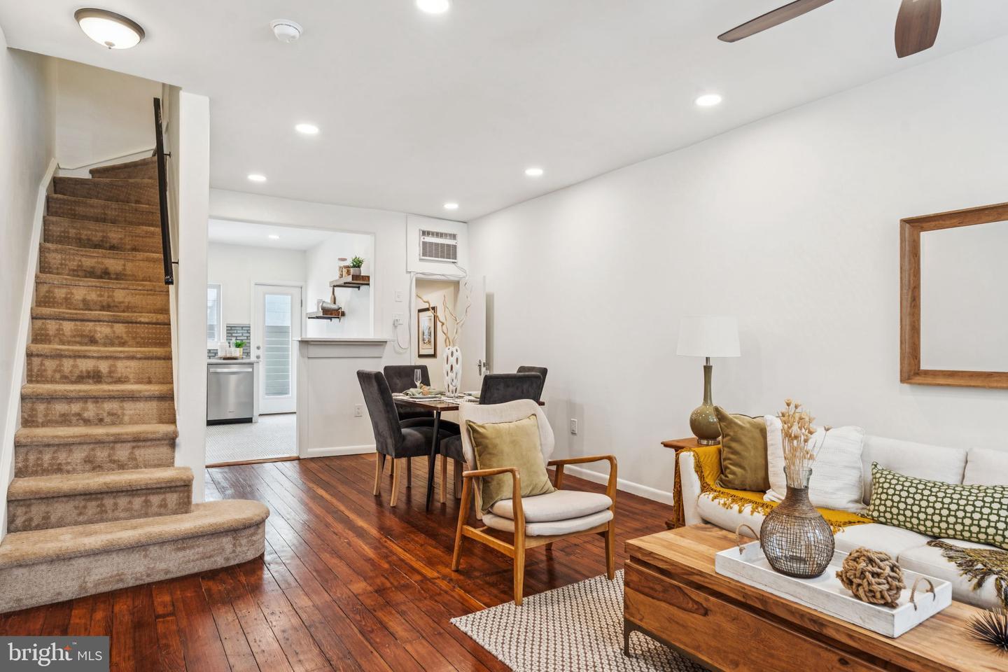 Property Photo: 1115 S 7th Street PA 19147
