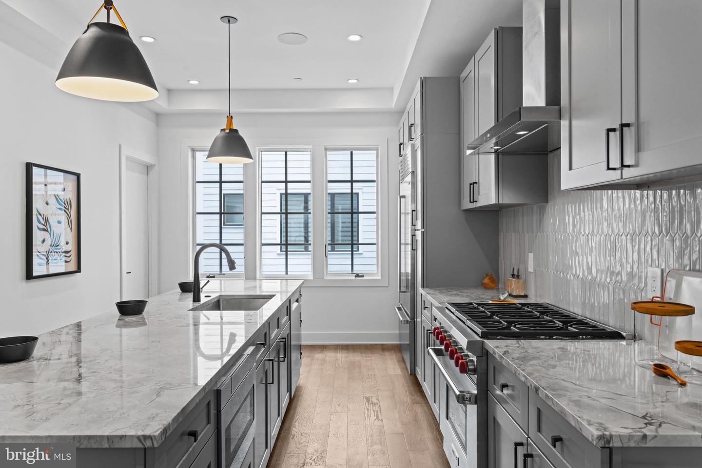 Property Photo: 742 S Broad Street PA 19146