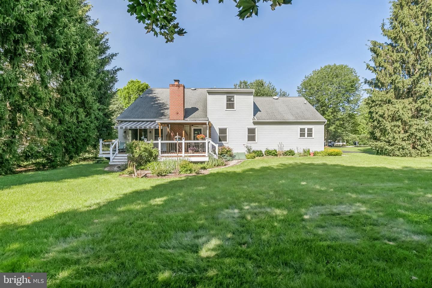 Property Photo:  440 Creekside Drive  PA 19335 