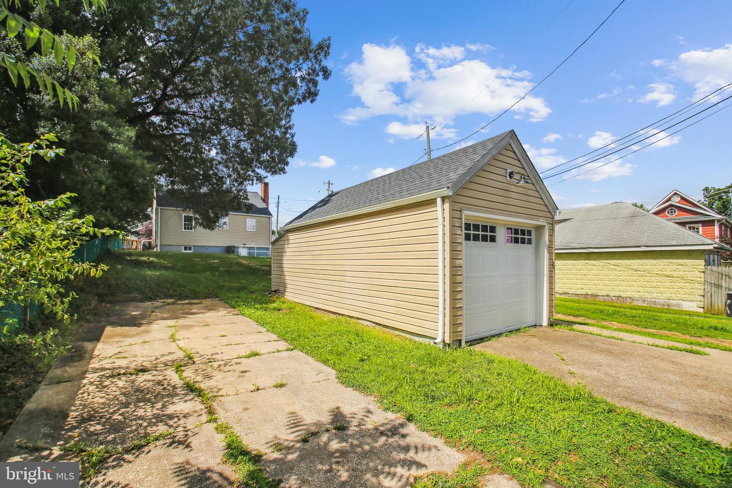 Property Photo:  200 Charles Street  MD 21225 