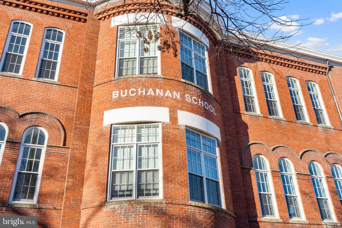 Property Photo: 1324 E Street SE 104 DC 20003