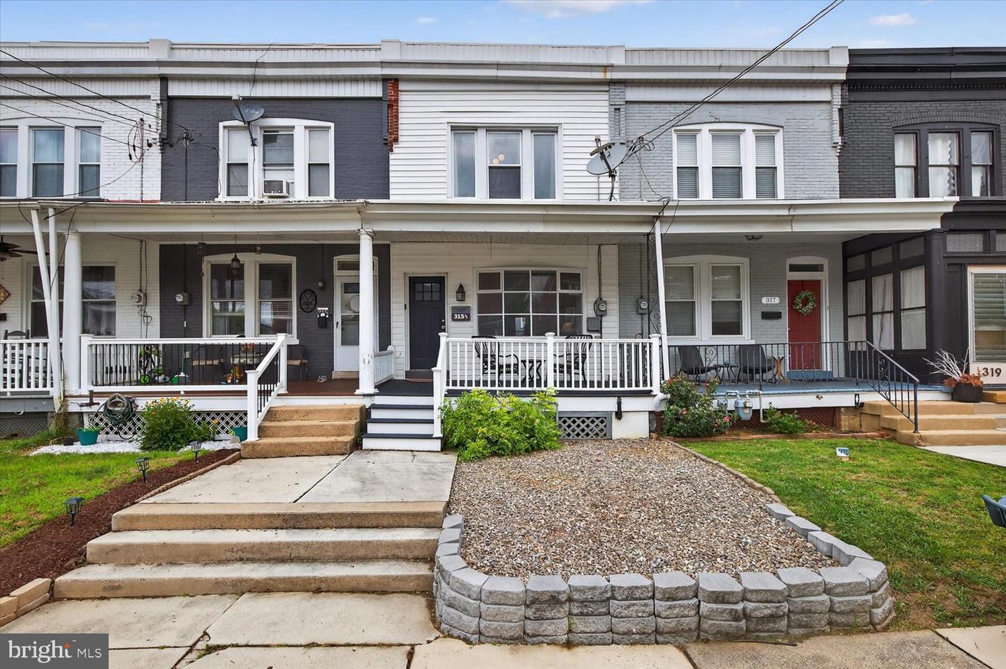 Property Photo: 315 1/2 E Ross Street PA 17602