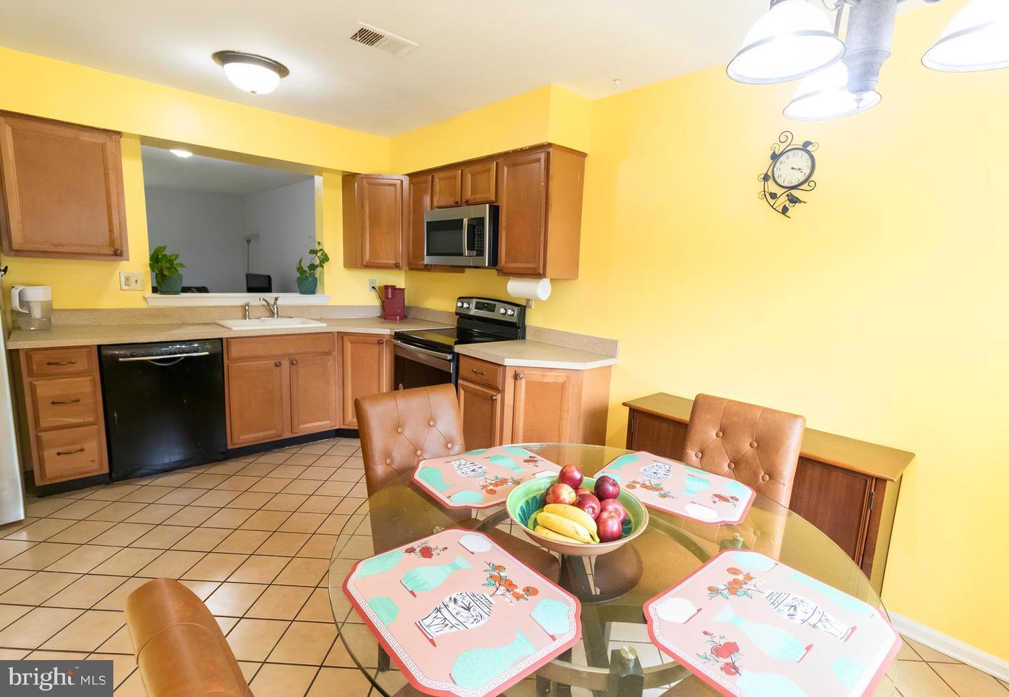 Property Photo:  123 Caernarvon Court  PA 19341 