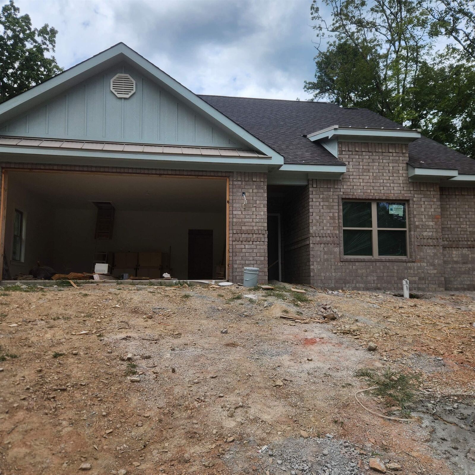 Property Photo:  120 Stonebriar  AR 71913 