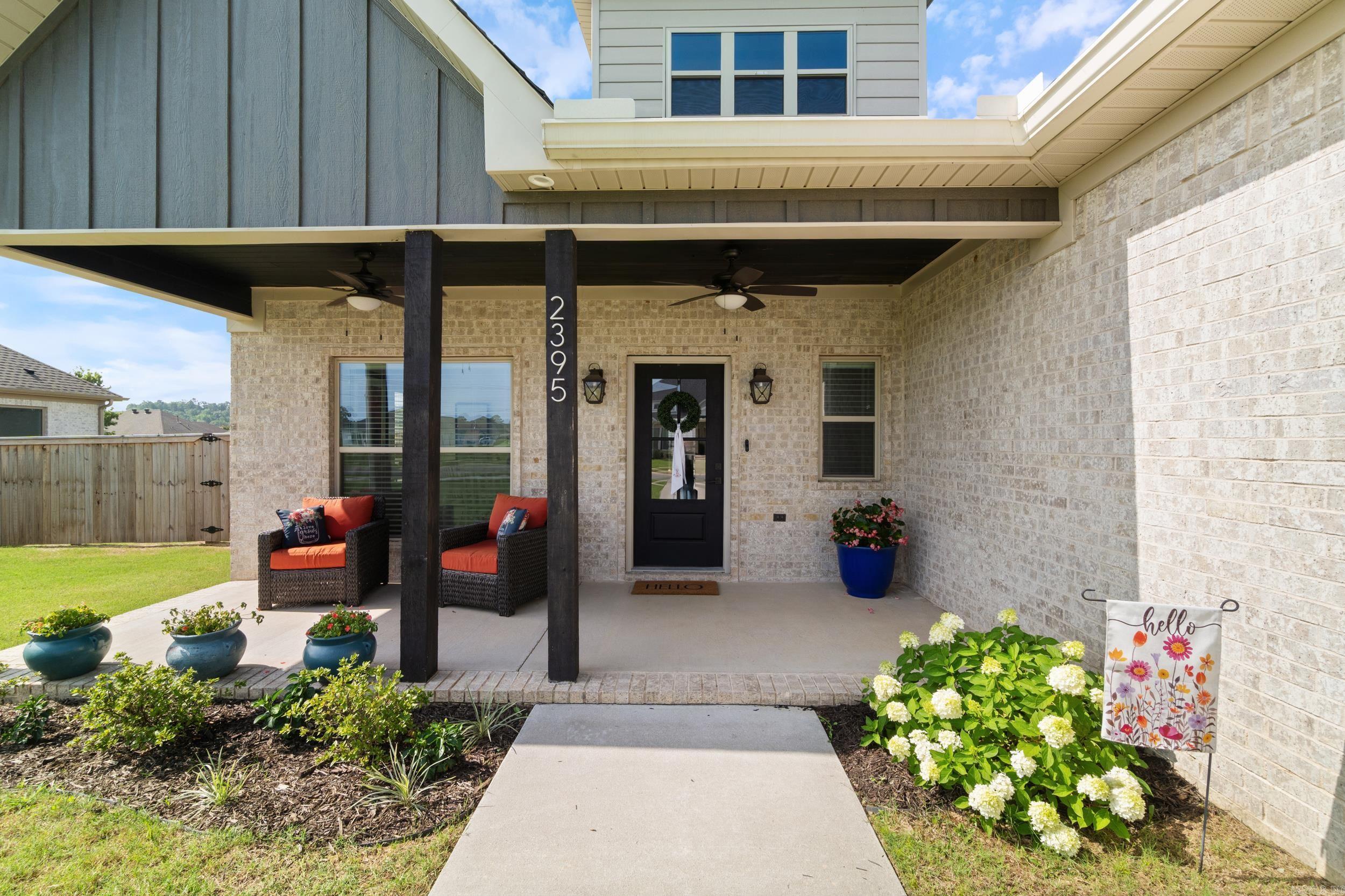 Property Photo: 2395 Bridgegate Drive AR 72034
