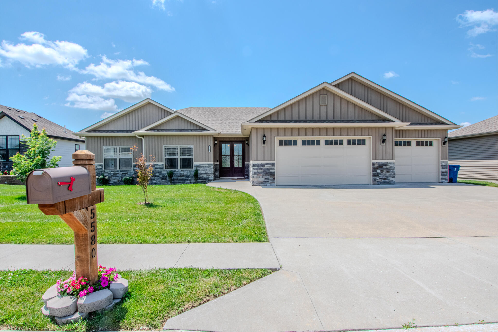 5580 Charlotte Dr  Ashland MO 65010 photo