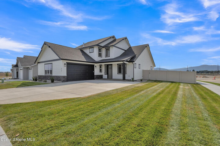 Property Photo:  6701 N Coeur Terre Blvd  ID 83815 